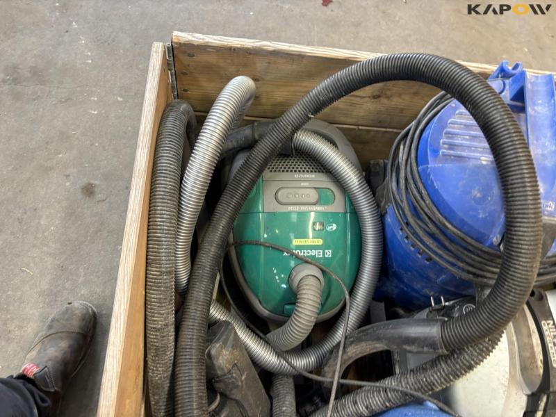 Vacuum cleaner and high pressure cleaner 6