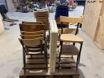 Chairs and a folding table 5