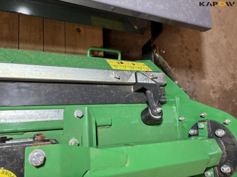 Stone Burrier SB-125 stone laying cutter 25