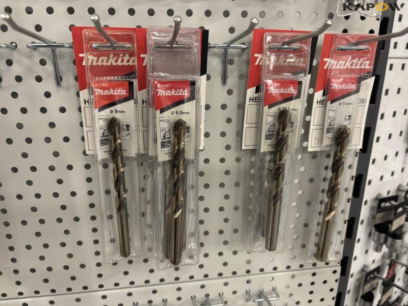 Large batch of drills, cutting discs and miscellaneous 8