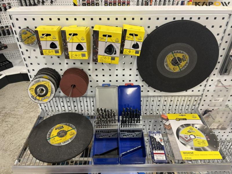 Large batch of drills, cutting discs and miscellaneous 20