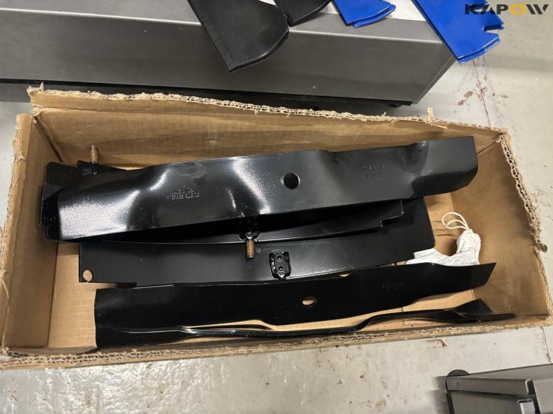 Large batch of lawn mower spare parts 47