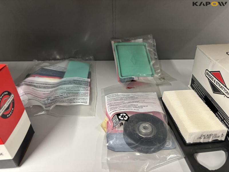 Large batch of lawn mower spare parts 65