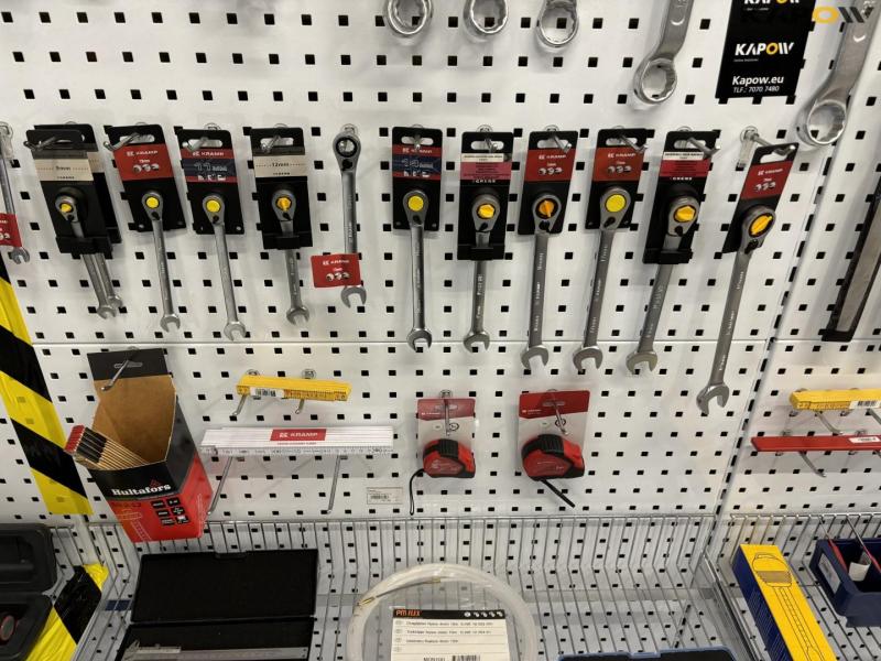 Large lot of combination wrenches and miscellaneous 32