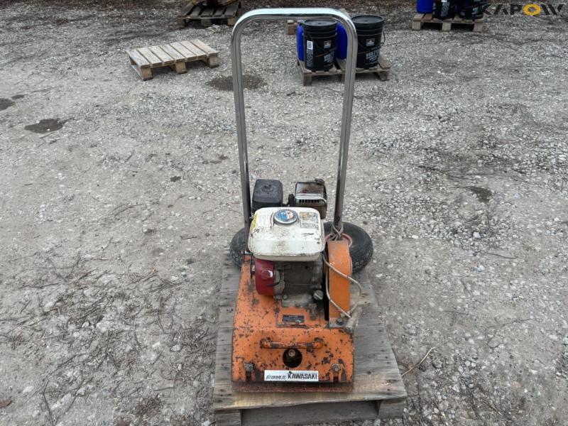 Stunner Kawasaki KPL-70 plate vibrator 2