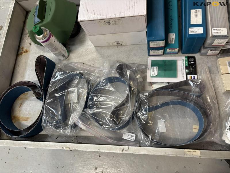 Welding/grinding equipment 15