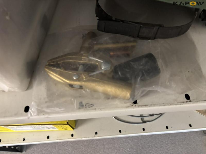 Welding equipment 21