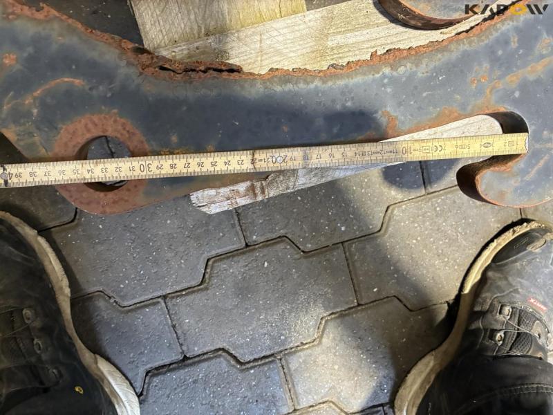 Welding brackets for quick change 18