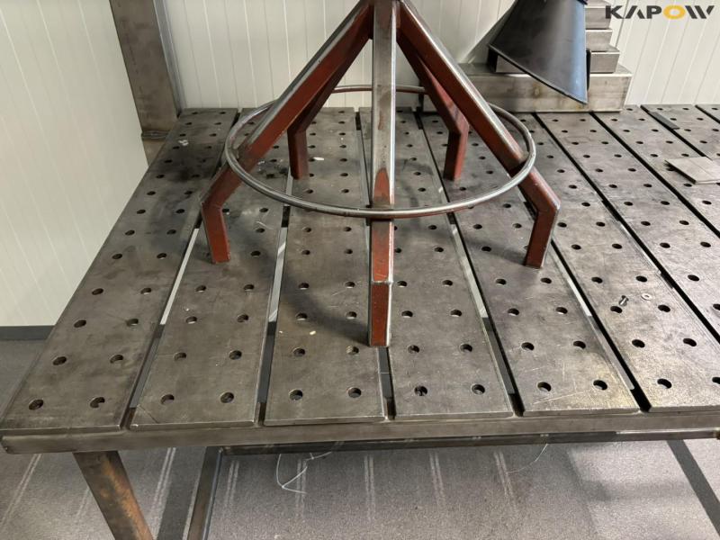 Welding table 7