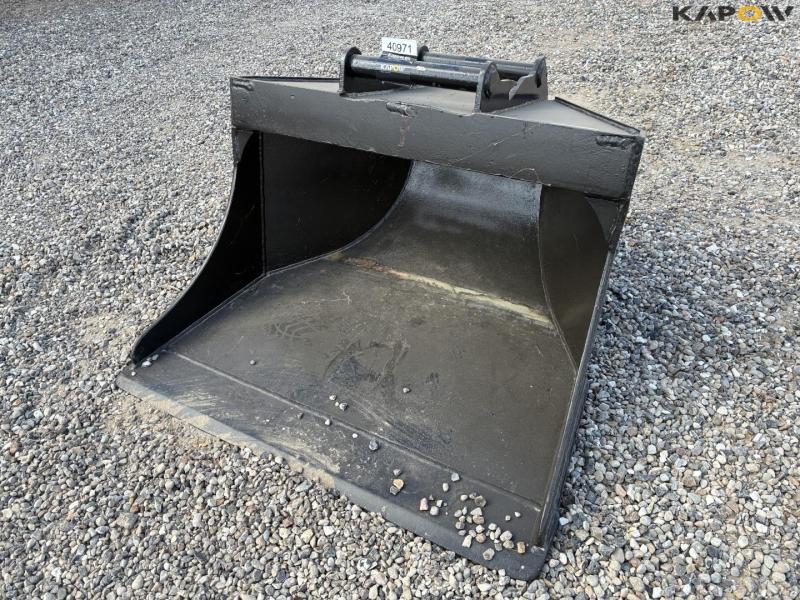 Swedish shovel 100cm with hydrema hitch 1