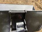 Swedish bucket 100cm with S30/150 hitch 10