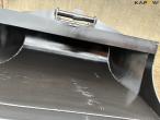 Swedish bucket 160cm with Hydrema hitch 9