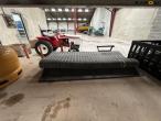 EMPTY PALLET RACK 25