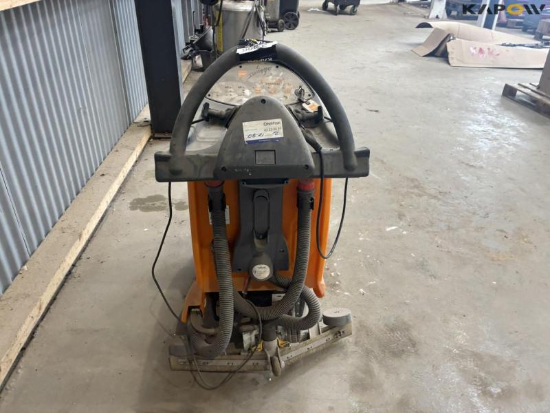 Taski floor cleaner 2