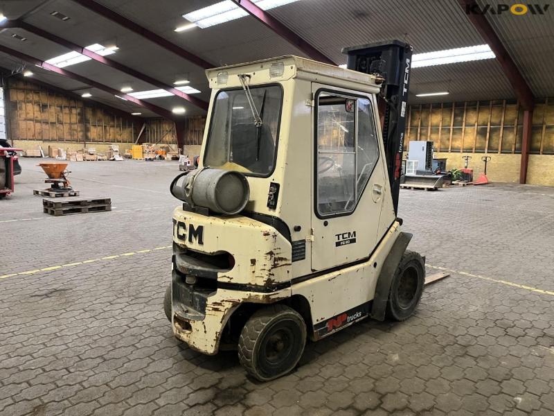 TCM FG20 gas forklift 5