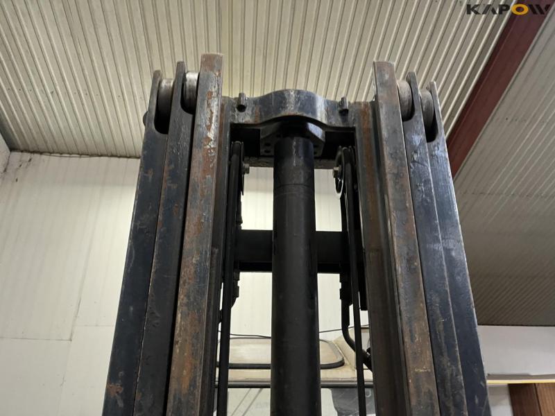 TCM FG20 gas forklift 31