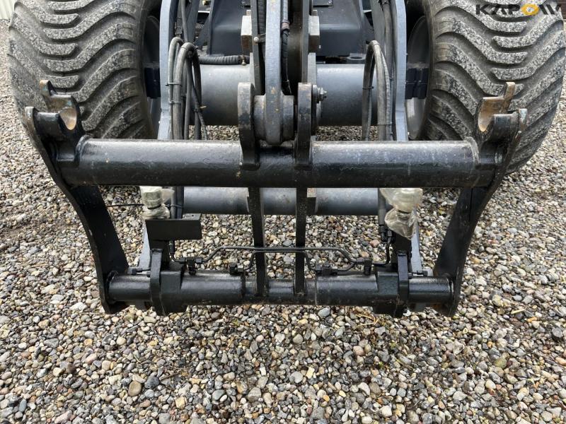 Terex TL120 wheel loader 15