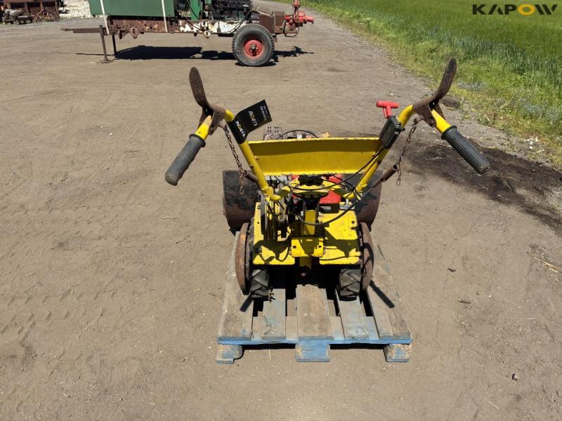 Texas 5001 implement carrier with dozer blade 5