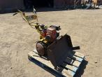Texas 5001 implement carrier with dozer blade 3