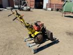 Texas 5001 implement carrier with dozer blade 4