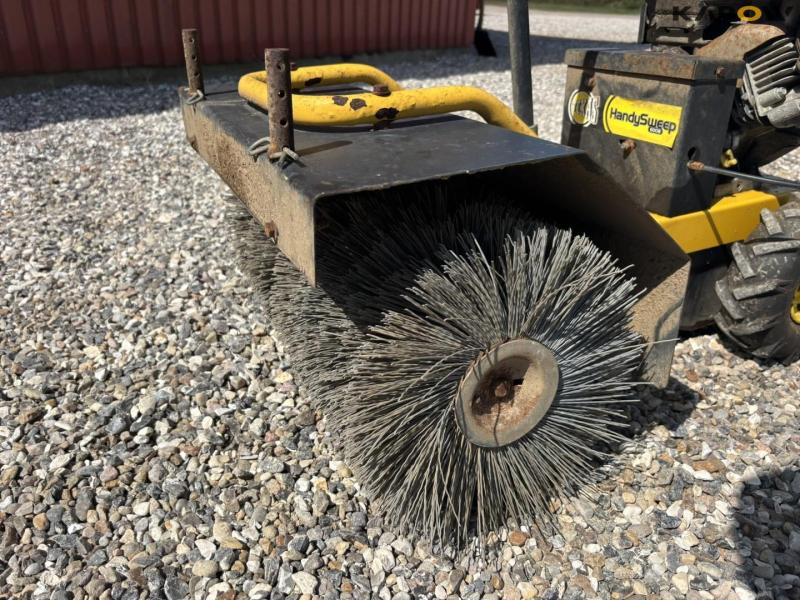 Texas Handy sweep 600B broom 9