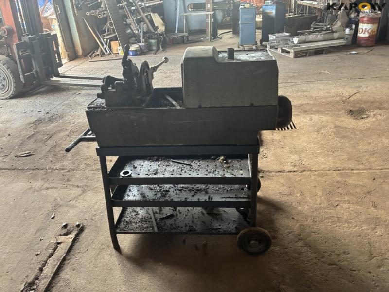 Thred-22A-Matic pipe threader 3