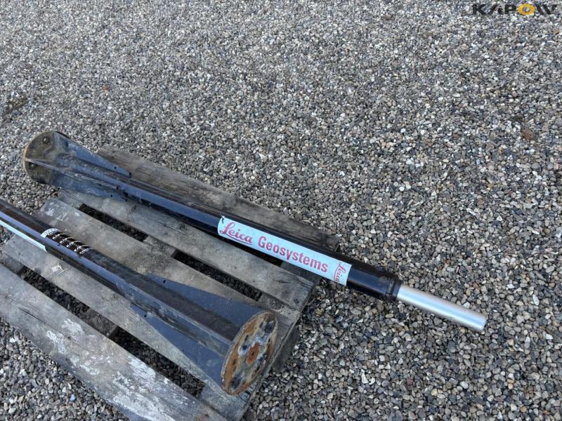 Accessories for Leica geosystems 9