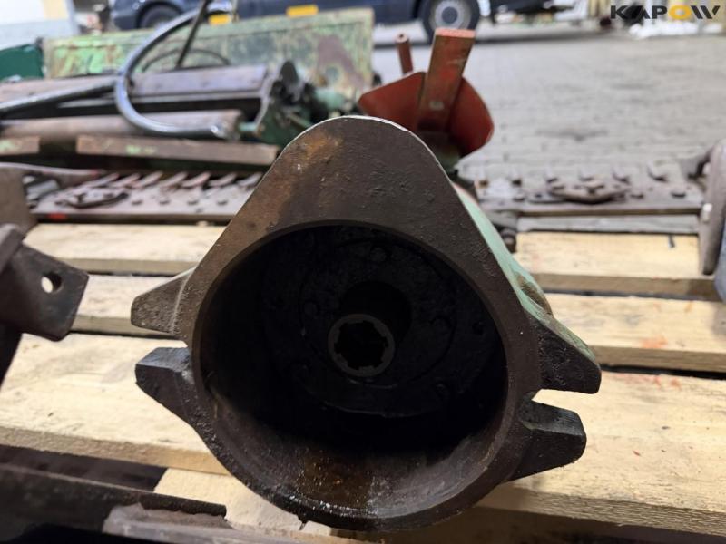 Tool carrier accessories 44