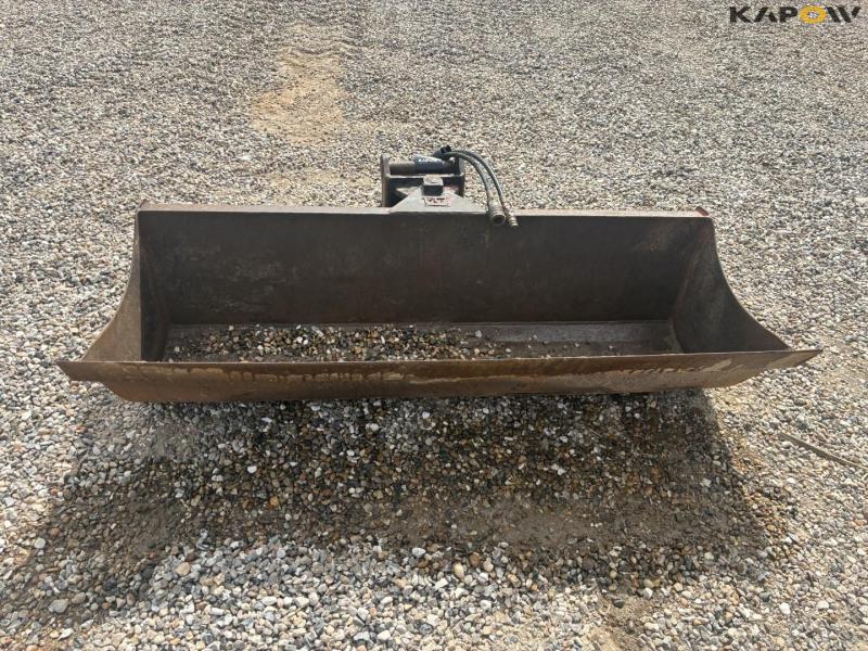 Tilt planer bucket 5
