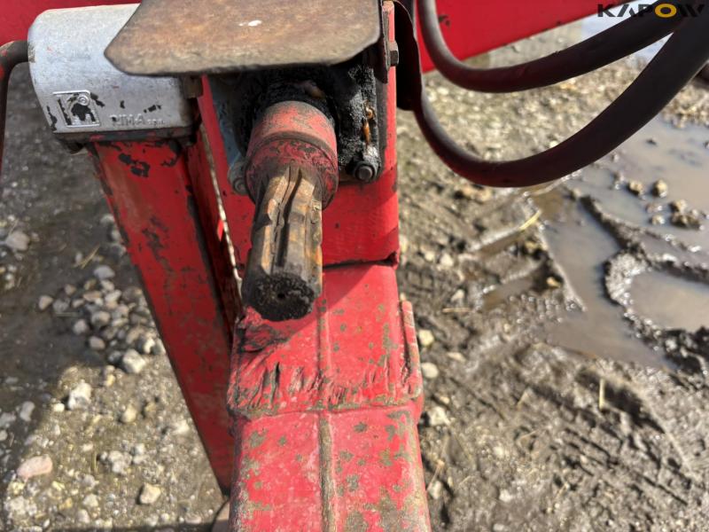 TIM manure spreader 12