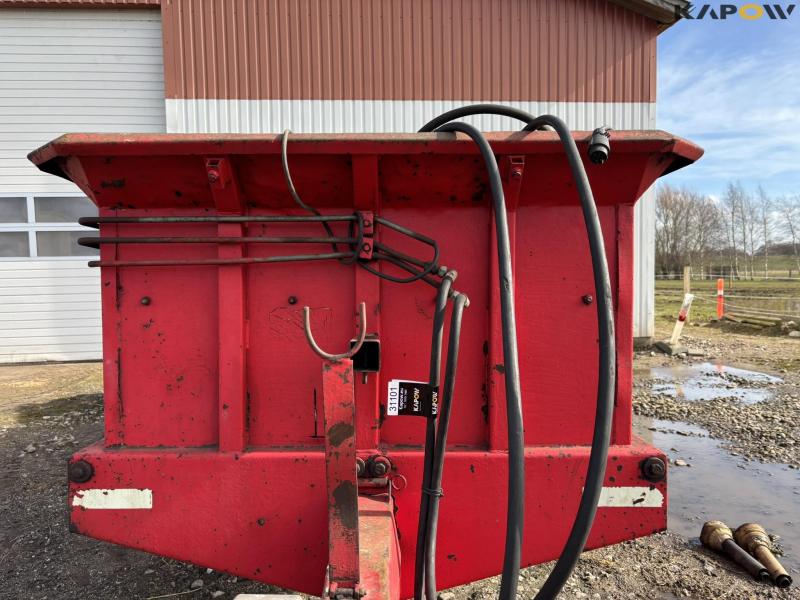 TIM manure spreader 13