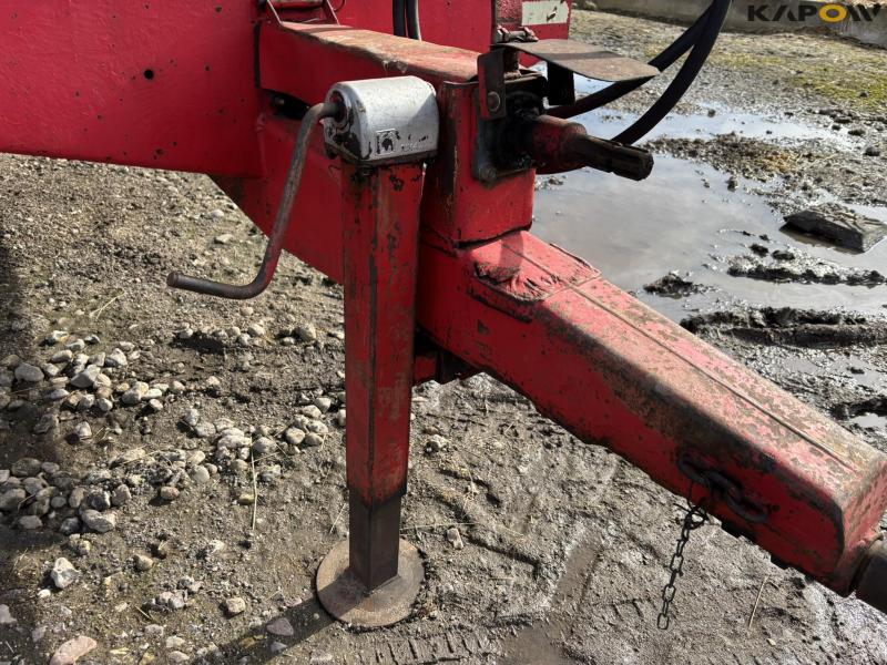 TIM manure spreader 14