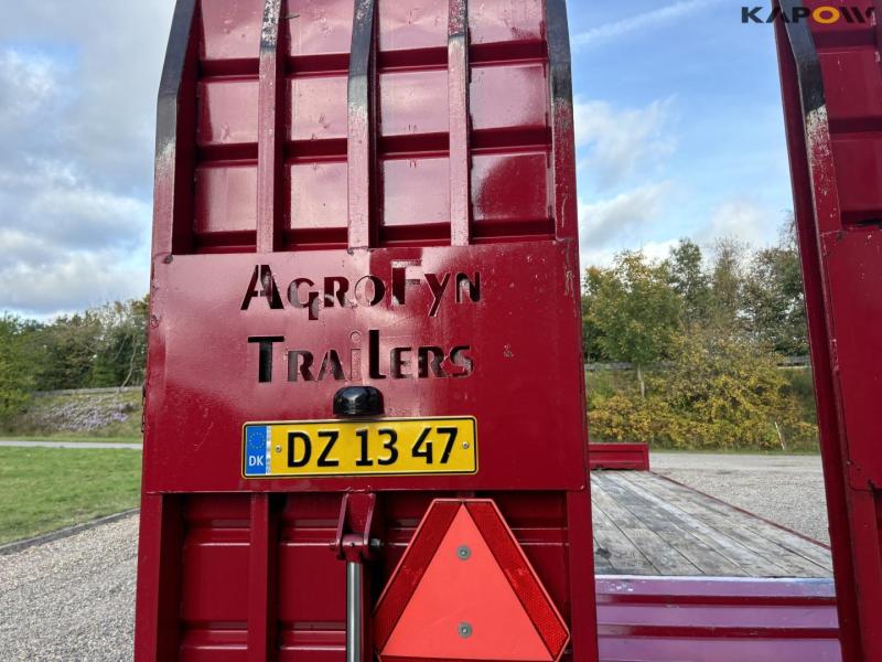 Tinaz 12ton block trailer 13