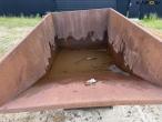 Tipping container for pallet forks 12