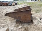 Tipping container for pallet forks 8