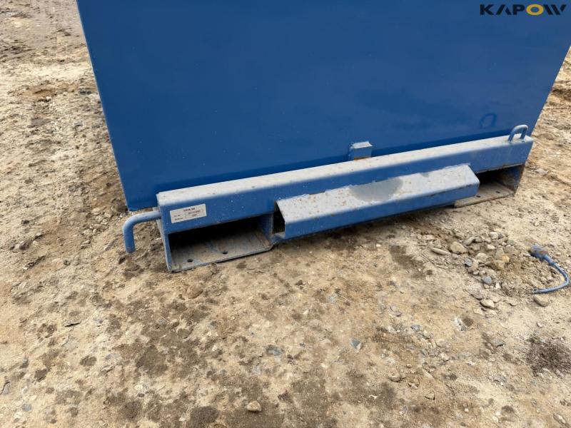 Tippo 2000 container 12