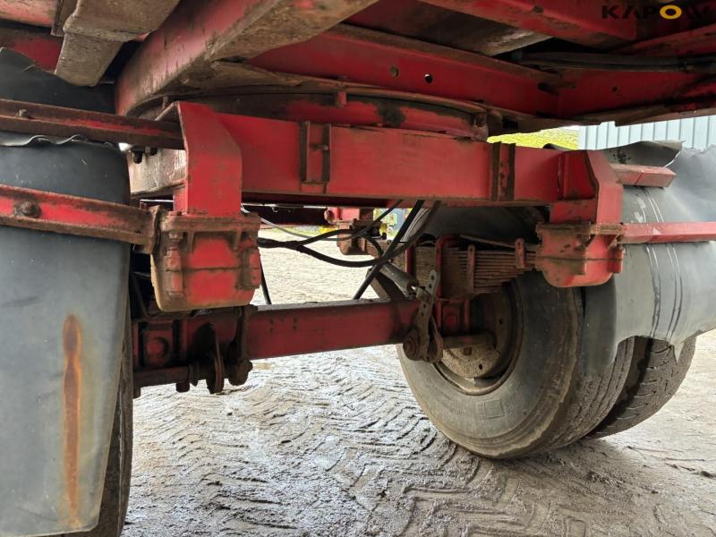 Tipper with drying channel 19