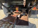 Tipper with trailer hitch 22