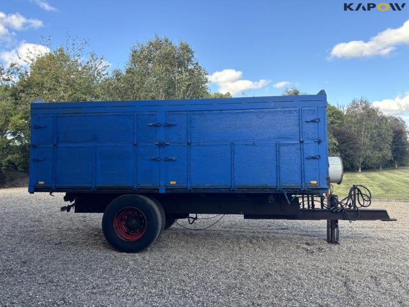 Tipper truck for grain drying 4