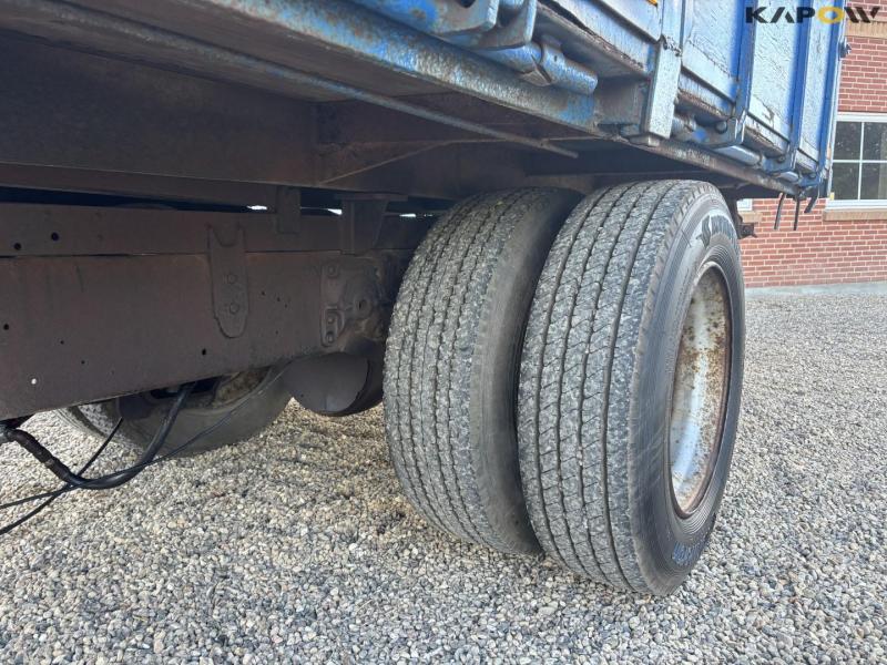 Tipper truck for grain drying 15