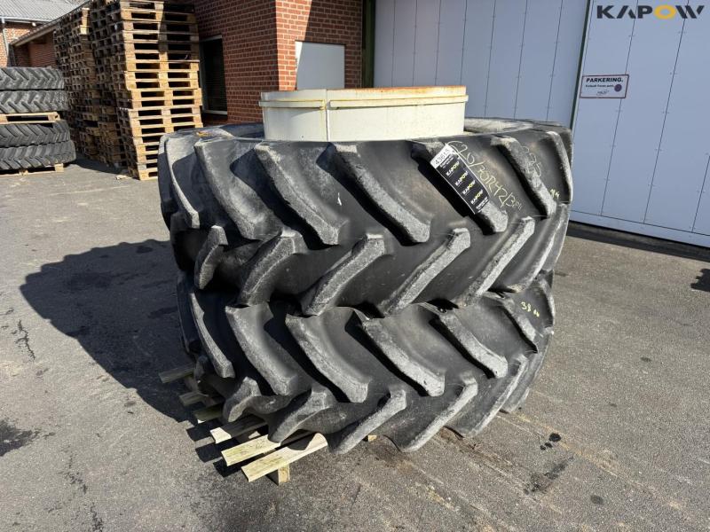 Titan 620/70-R42 twin wheels 1