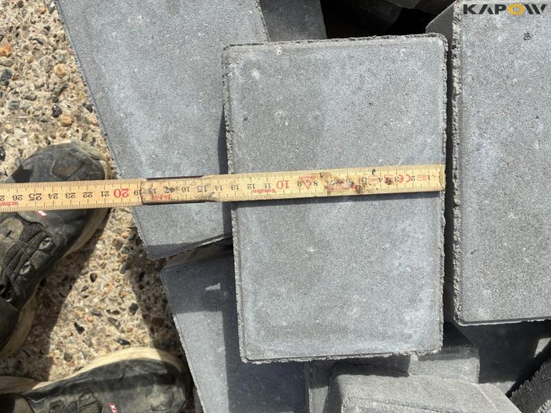 Clear the space of stones and tiles 22