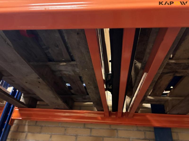 Empty pallet rack 10