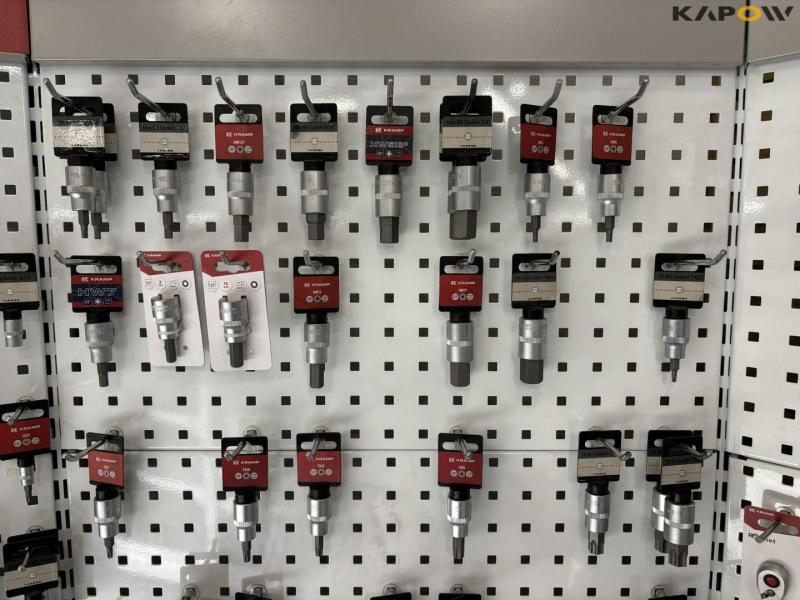Sockets for socket wrenches. 19