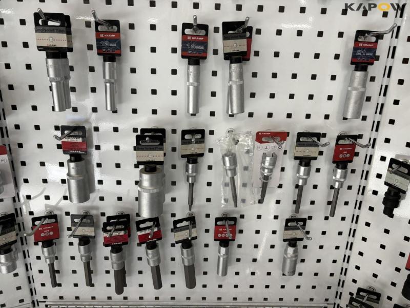 Sockets for socket wrenches. 20