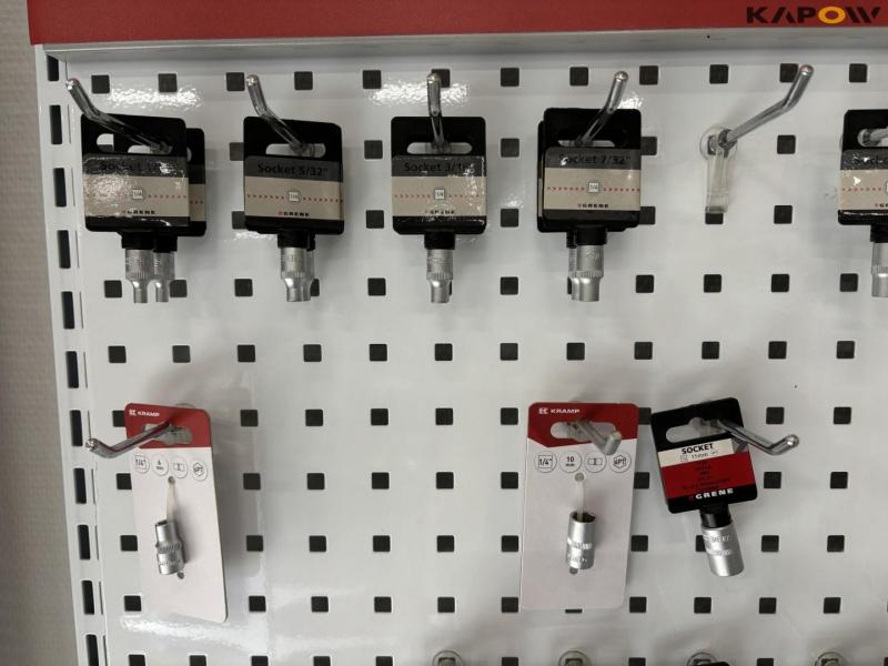 Sockets for socket wrenches. 22