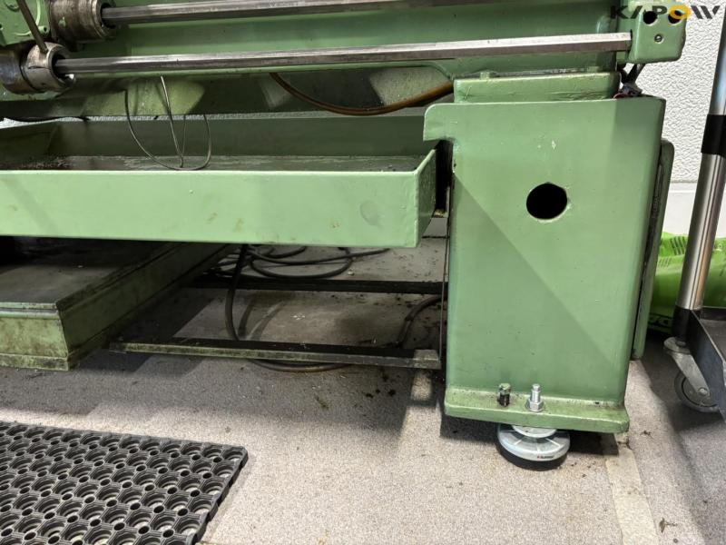 Tos Trencin SN40C lathe 8