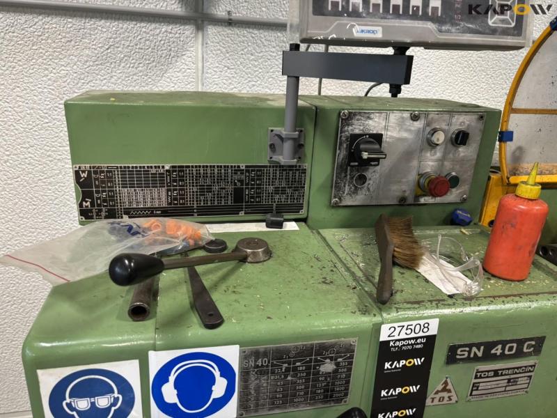 Tos Trencin SN40C lathe 17
