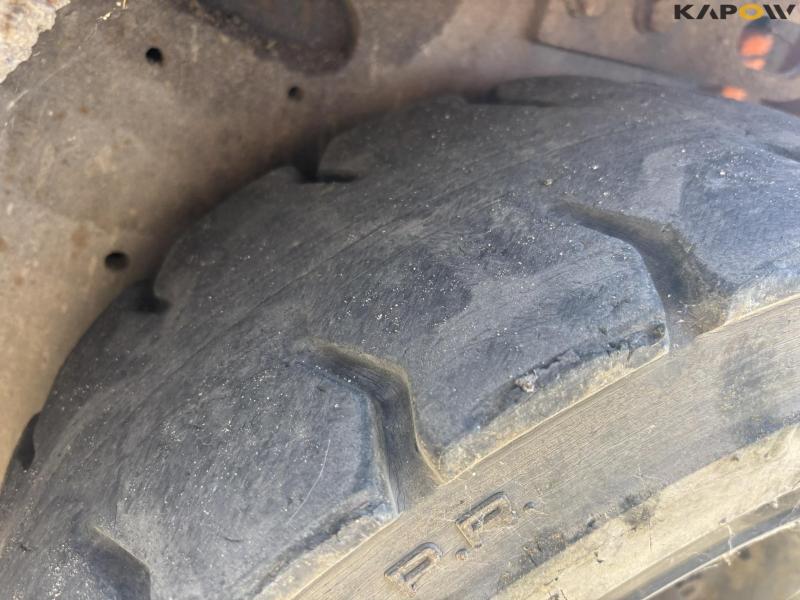 Toyota 02-5 FD25 forklift 19