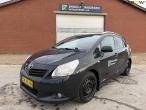 Toyota Verso Sportsvan 2.0 van 1